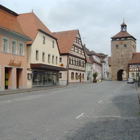 Hotel-Gasthof Krone-Lax Scheinfeld Exterior foto
